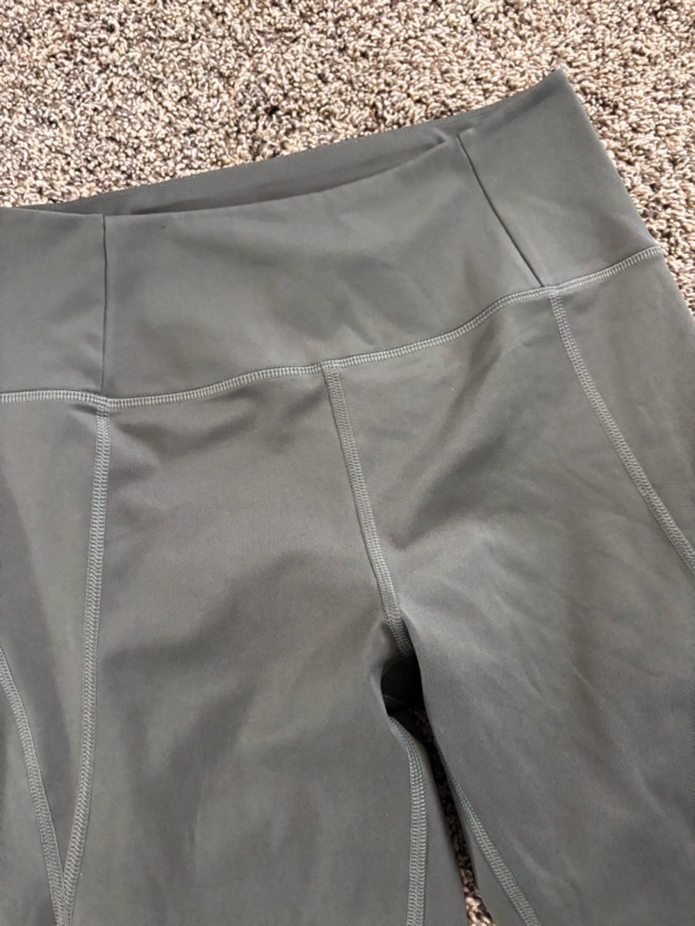 Girlfriend Collective Cropped Hunter Green Athletic Leggings - Picture 3 of 6